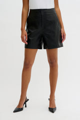 MY ESSENTIAL WARDROBE 12 THE LEATHER SHORTS